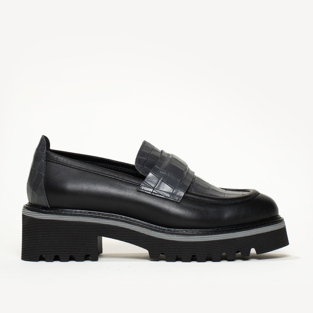 M.Gemi The Elsa Black Loafers Classic Croc Animal Shoes Leather Preppy 37 7 - Picture 2 of 10